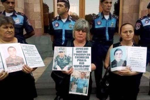 Дверь народа захлопнули перед носом народа - «Политика»