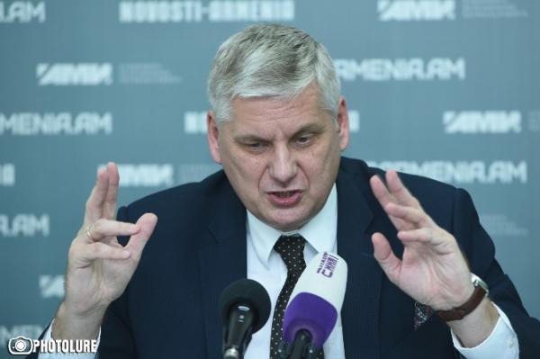 Эрдоган угостил Алиева традиционным блюдом турецкой дипломатической кухни - «Политика»