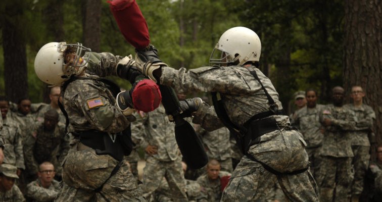 Американские солдаты в немецких барах начали подготовку к учению «Защитник Европы -2020» - «Новости дня»