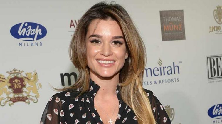 Бородина заявилась в театр в микрошортах - «Культура»