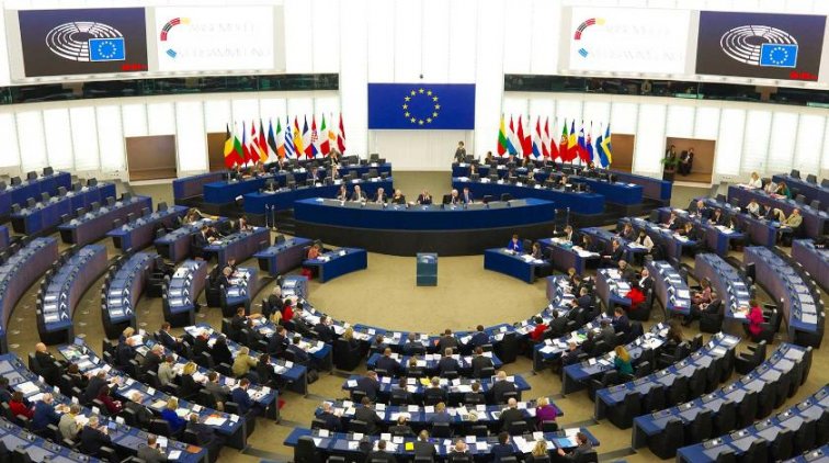 Евросоюз призвали наладить отношения с непредсказуемой Россией - «Политика»