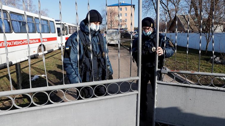 Эвакуированной из Китая на Украину иностранке стало плохо - «Новости дня»