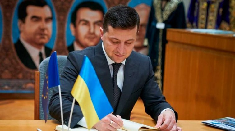 Карьеру Зеленского разрушит связь с российскими силовиками - «Политика»