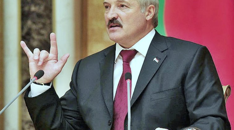 Лукашенко потроллил Путина «исходом политической карьеры» - «Новости дня»
