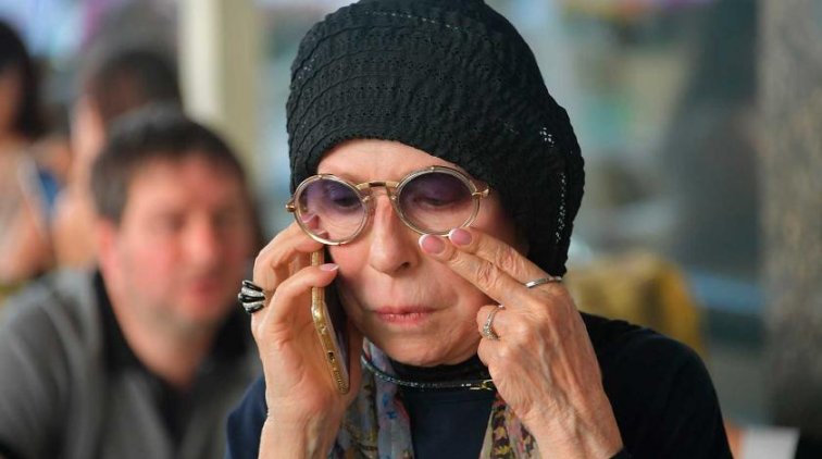 "Не могу разговаривать": Чурикова оказалась в больнице - «Культура»
