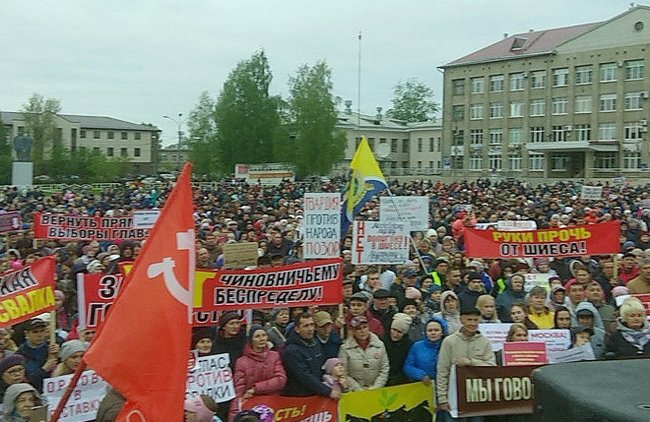 «Они чувствуют наступление власти на права и свободы»: о цеховом протесте - «Власть и Общество»