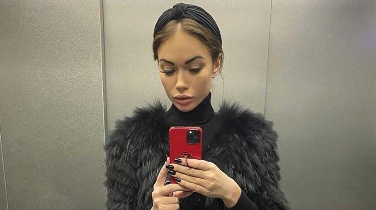 Перед ужином Кошкина обнажила грудь - «Культура»