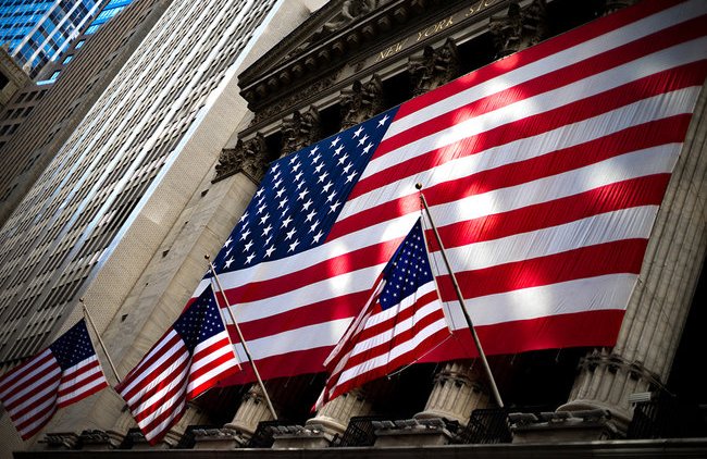 Почему США сделали ставку на инфовойны против России и КНР — эксперт - «В мире»