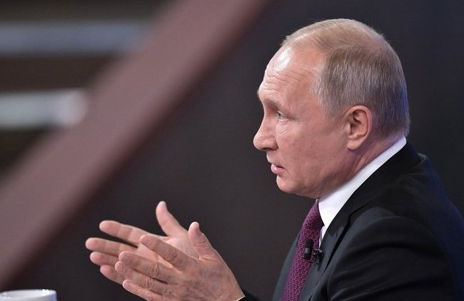 Путин: Погромы начинаются с брошенной бутылки - «Власть и Общество»