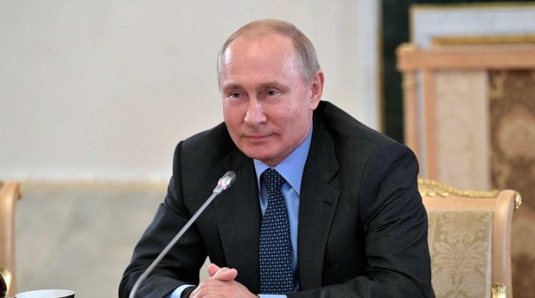 Путин заговорил о жизни на 10 тысяч рублей - «Политика»