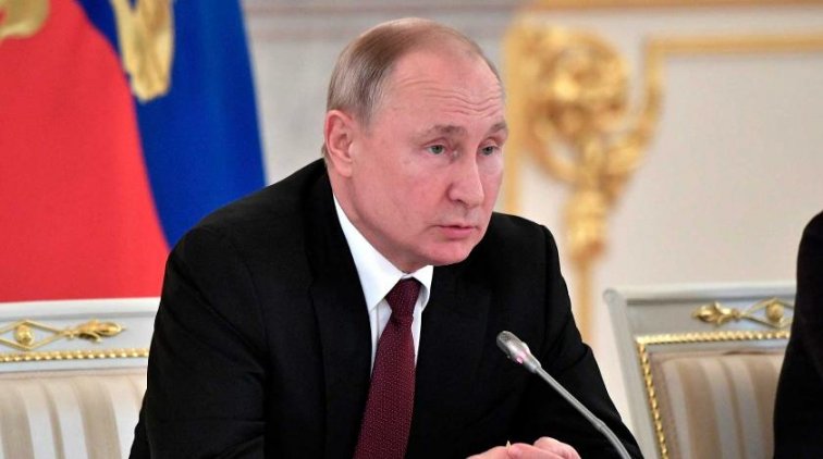 Россияне поразили Путина количеством поправок в Конституцию - «Политика»