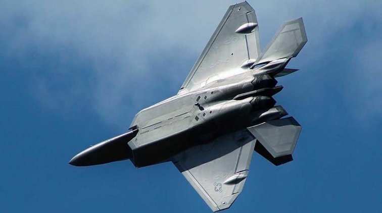 США дали России сутки до появления F-22 - «Армия»
