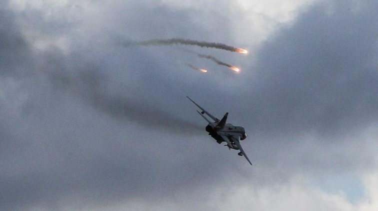 Су-24 отработали бомбовый удар по Польше - «Армия»