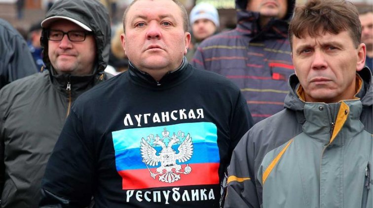 Украина расследует выдачу паспортов в Донбассе - «Политика»