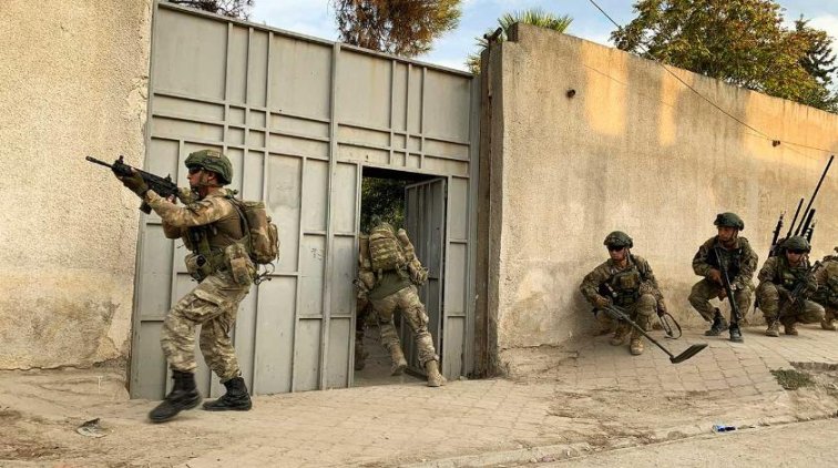 Война: Турция признала потери после удара Су-24 - «Армия»