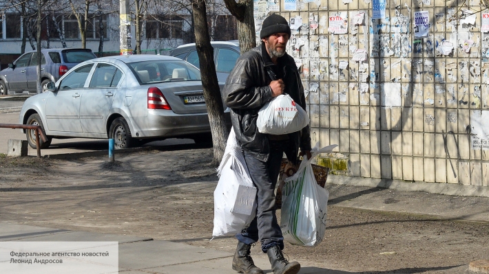Неожиданный удар от заробитчан: переводы денег на Украину из-за рубежа скоро закончатся - «Новости дня»