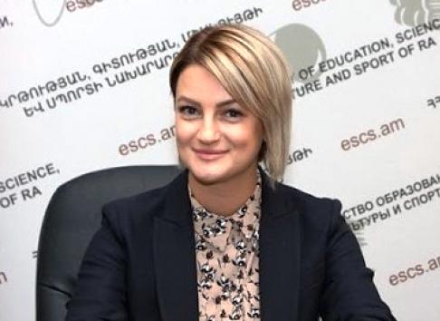 Основной причиной отставки Аревик Анапиосян стало украденное из ее квартиры - «Культура»