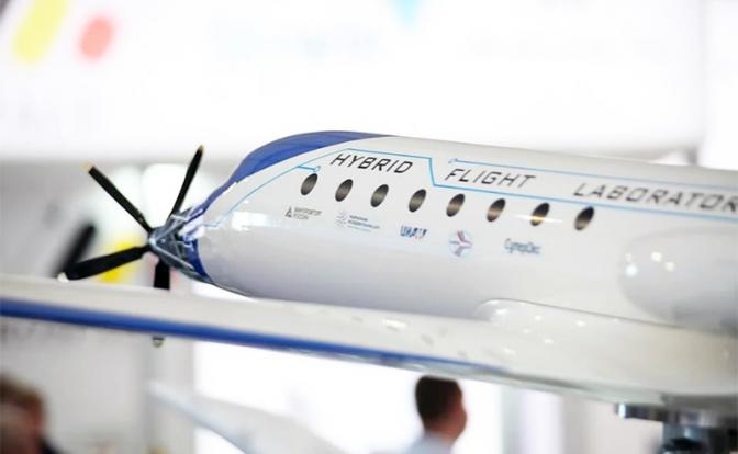 «Русский самолет Су-2020 поставит весь авиационный мир на уши» - «Общество»
