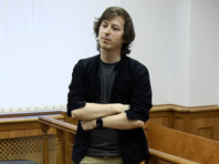 Суд снова оштрафовал дизайнера, которому полицейские сломали ногу на Тверской перед акцией 27 июля - «Россия»