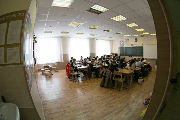 В школе Липецка первоклассникам из бедных семей запрещали пить воду из кулера - «Новости дня»