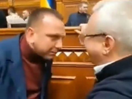 "За клоуна вы щас п...зды получите". Нардеп Максим Ткаченко в Раде обматерил Кучеренко. Видео - «Новости Дня Видео»
