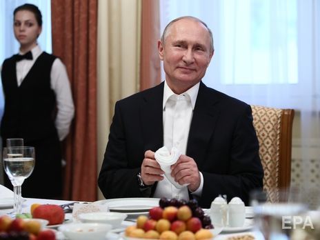 "Цирк сделан не для нас". Россиян спросили об их отношении к обнулению сроков Путина. Видео - «Новости Дня Видео»
