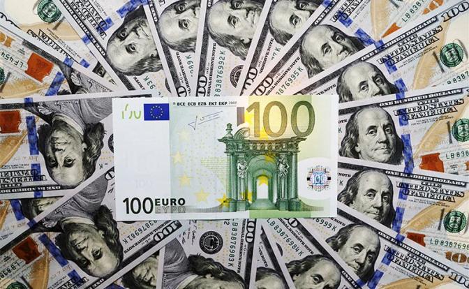 Евро — 84, доллар — 75: Россию ждет еще один кошмарный «черный вторник» - «Экономика»