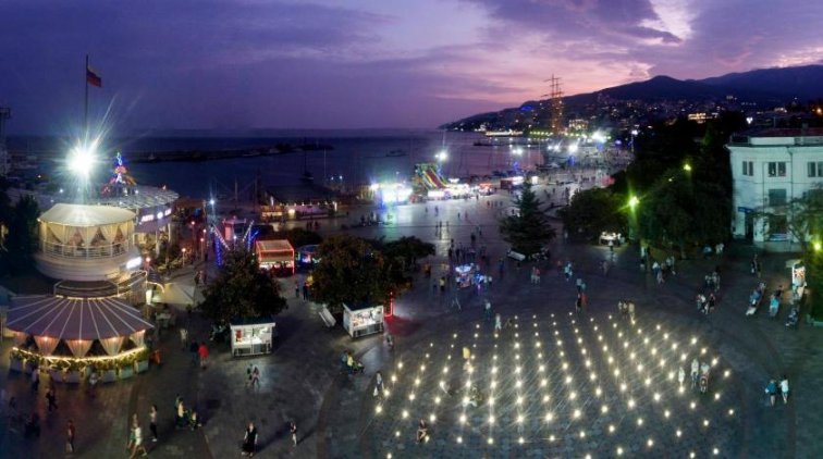 Была бы атомная бомба: Киев мечтает зверски уничтожить Москву - «Украина»