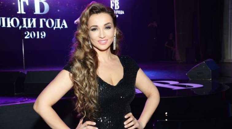 Чехова в ночнушке улеглась на диван - «Культура»