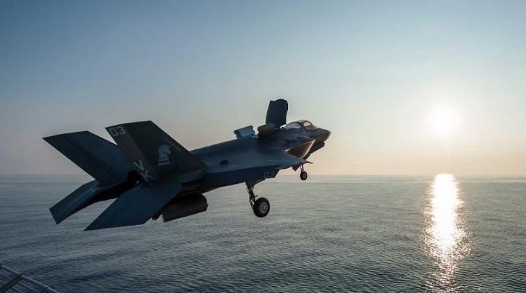 F-35 отправит в утиль сразу три легендарных самолета - «Армия»