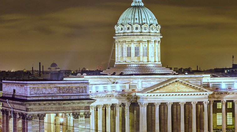 Губернатор Санкт-Петербурга запретил посещать церкви, мечети и парки - «Новости дня»