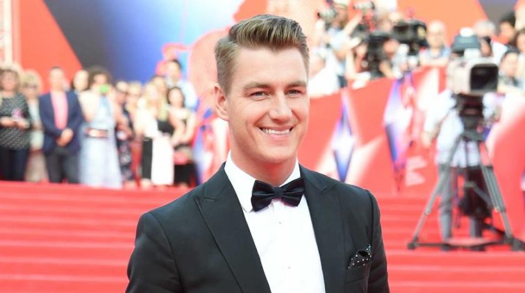 Инсульт и бедность: молодой певец пожаловался на трудную жизнь - «Культура»