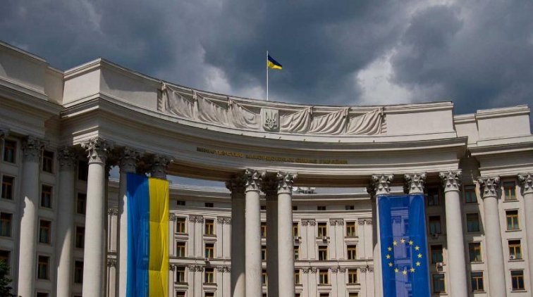 Киев избавляется от российской дипмиссии - «Политика»