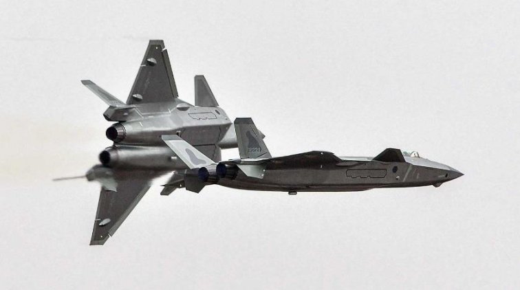 Китайский J-20 превзошел Су-57 и F-35 по важному показателю - «Армия»