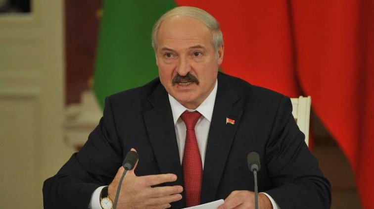 Лукашенко собрался на Парад Победы в "психованную" Москву - «Политика»