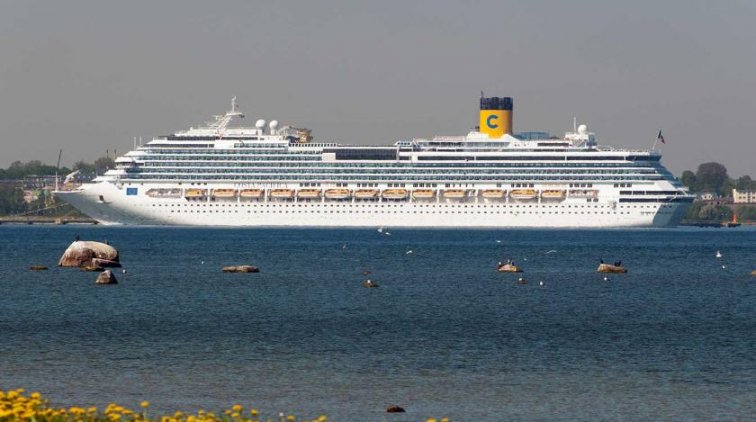 Москва потребовала от Франции выпустить россиян - «Политика»