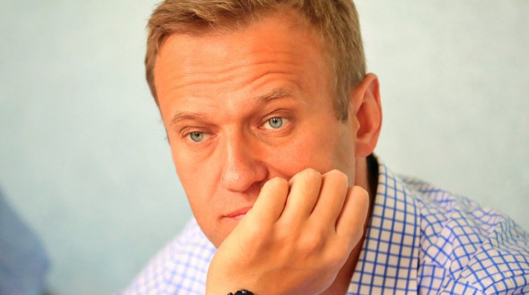 На Алексея Навального совершено нападение в центре Москвы - «Новости дня»