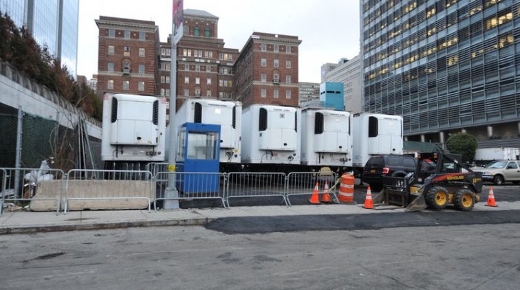 На улицах Нью-Йорка появились холодильники для трупов - «Новости дня»