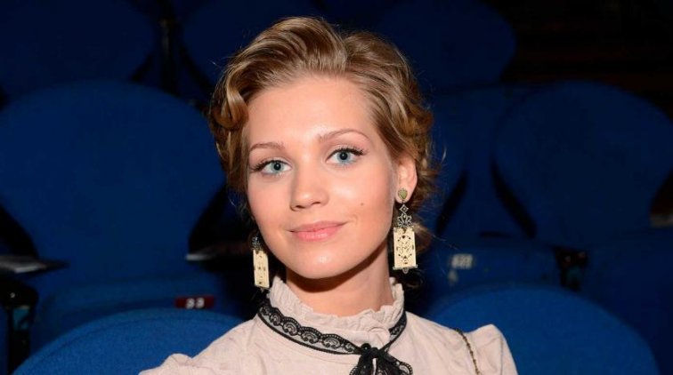 “Надбавочки за откровенные сцены нет”: Асмус рассказала о съемках в “Тексте” - «Культура»
