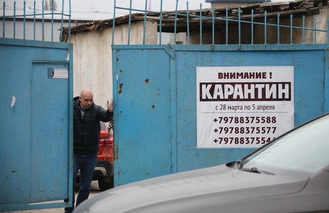 "Не голливудский триллер": Медведев призвал россиян оставаться дома - «Власть и Общество»