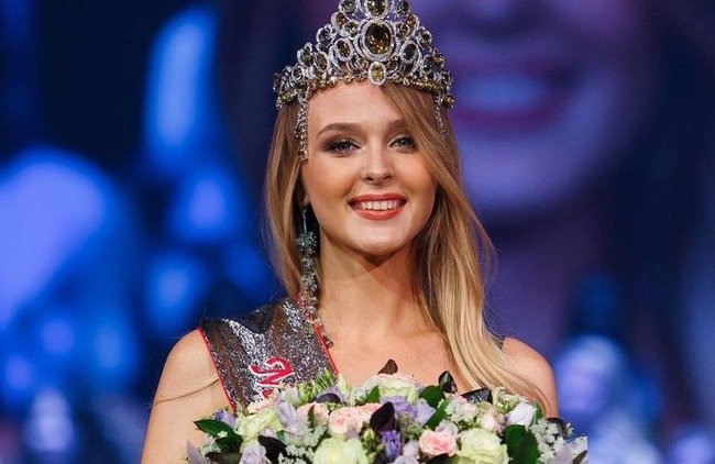 Нестандартная модель признана самым красивым полицейским в Курской области - «Власть и Общество»