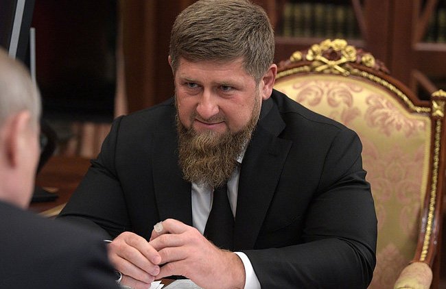 «Приезжали искать грязь»: Кадыров оправдал нападение на журналистку - «Власть и Общество»