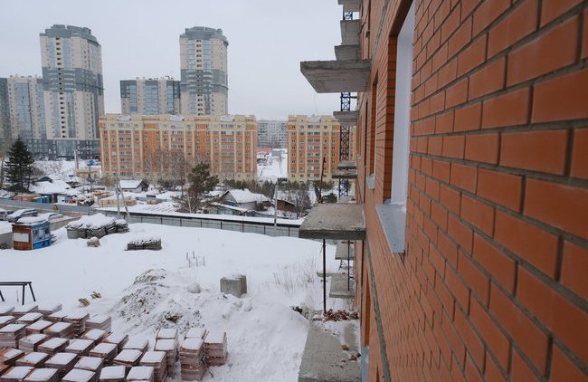 Проблемный дом в Закаменском достроят под контролем минстроя Новосибирской области - «Власть и Общество»