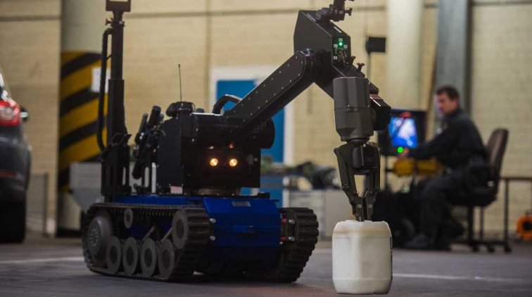 США разработали роботов-убийц - «Армия»