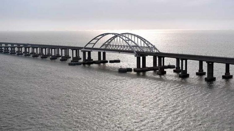 Украинцы придумали ответ на запуск поездов по Крымскому мосту - «Санкции»