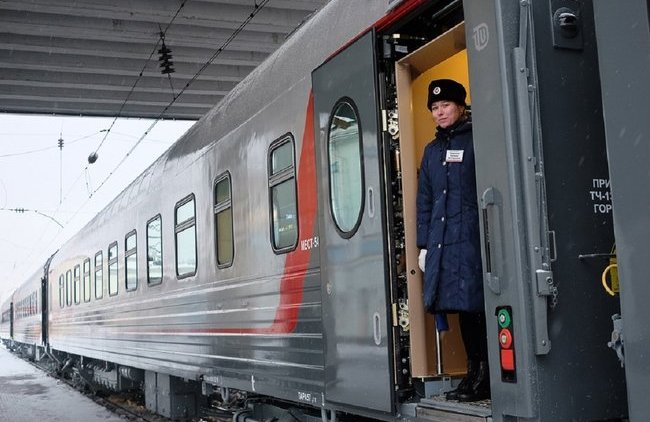 В России хотят бороться с коронавирусом запретив самолеты и поезда - «Власть и Общество»