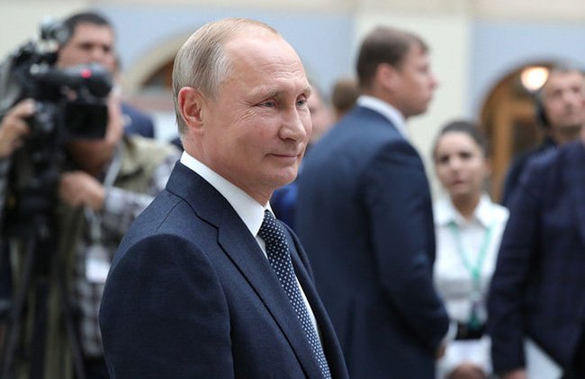 Зачем Путину понадобилось именно сейчас ехать в больницу в Коммунарке - политологи - «Власть и Общество»