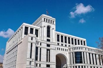 МИД Армении: Попытки Турции выступить в качестве защитника международного права и ее призывы к международному сообществу более чем несостоятельны - «Политика»