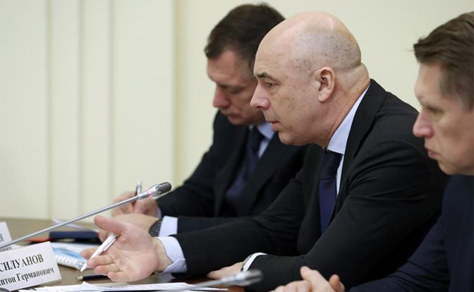 Правительство решило, кого принести в жертву толпе на фоне экономического кризиса - «Последние новости»