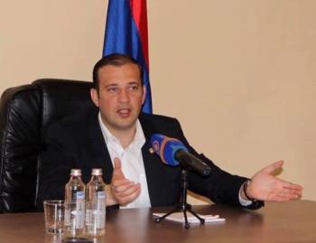 Премьер-министр отрекся от людей, работающих за посуточную оплату - «Политика»